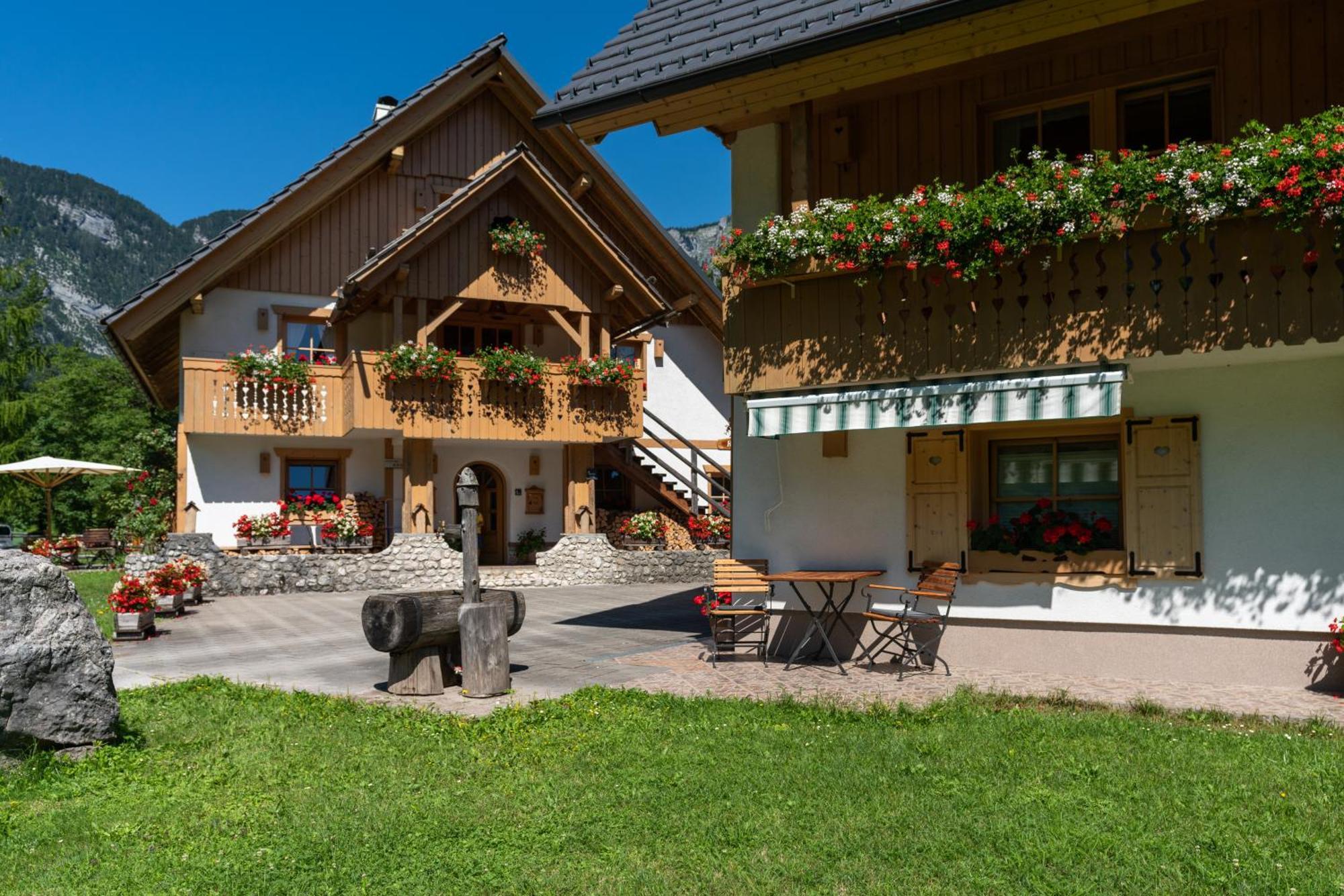 Alpik Chalets - Bohinj Exteriör bild