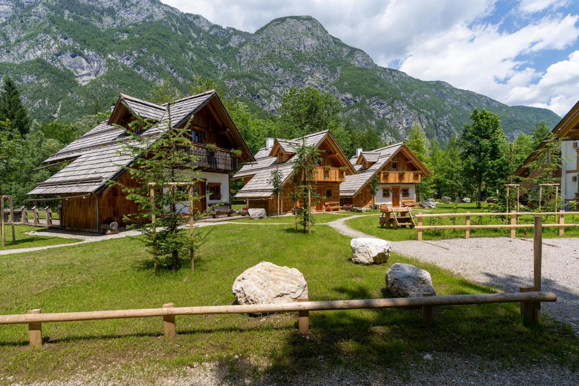 Alpik Chalets - Bohinj Exteriör bild